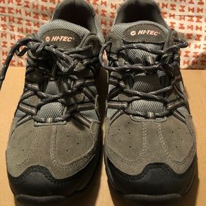 HI-TEC women’s hiking boots size 7